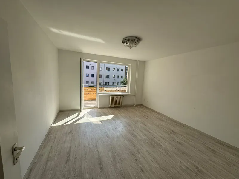 Ein Zuhause voller Licht – Sonnige 2,5-Zimmer-Wohnung — photo 1